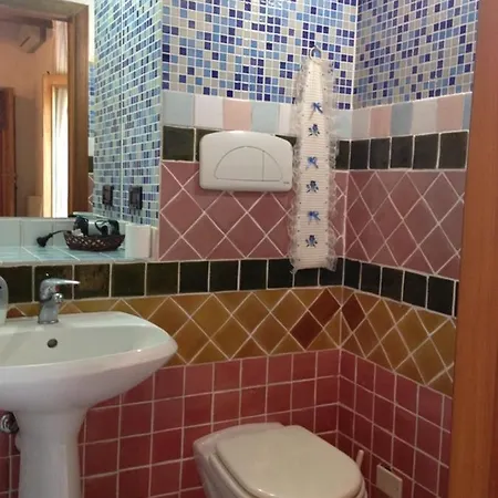 Alojamento de Acomodação e Pequeno-almoço Penisola 3*