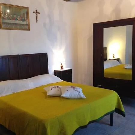 Alojamento de Acomodação e Pequeno-almoço Penisola 3*